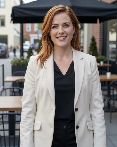 Claire, 34, ER charge nurse in Dallas on Doctor Dating Connection